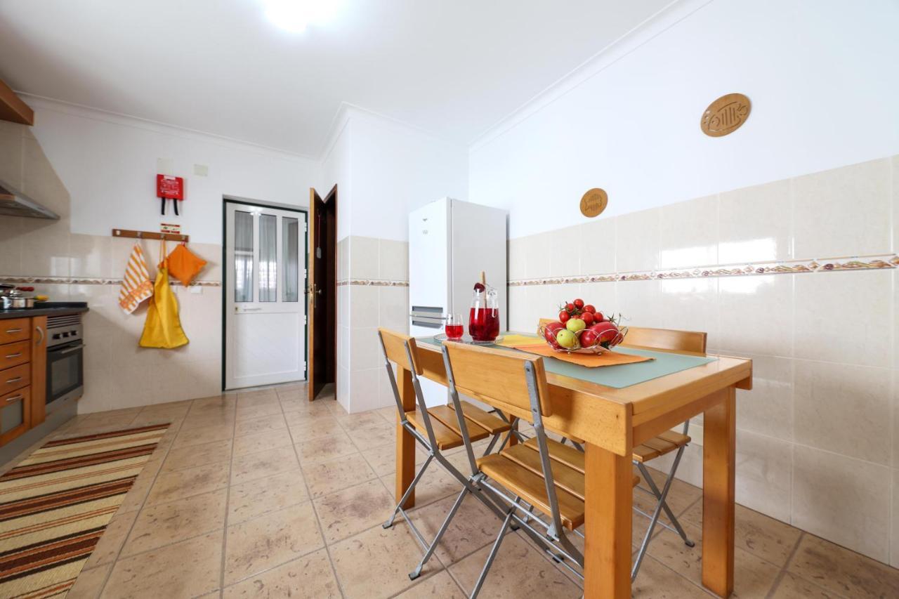 Casas Com Amoras In Serra Da Pescaria Famalicão Extérieur photo