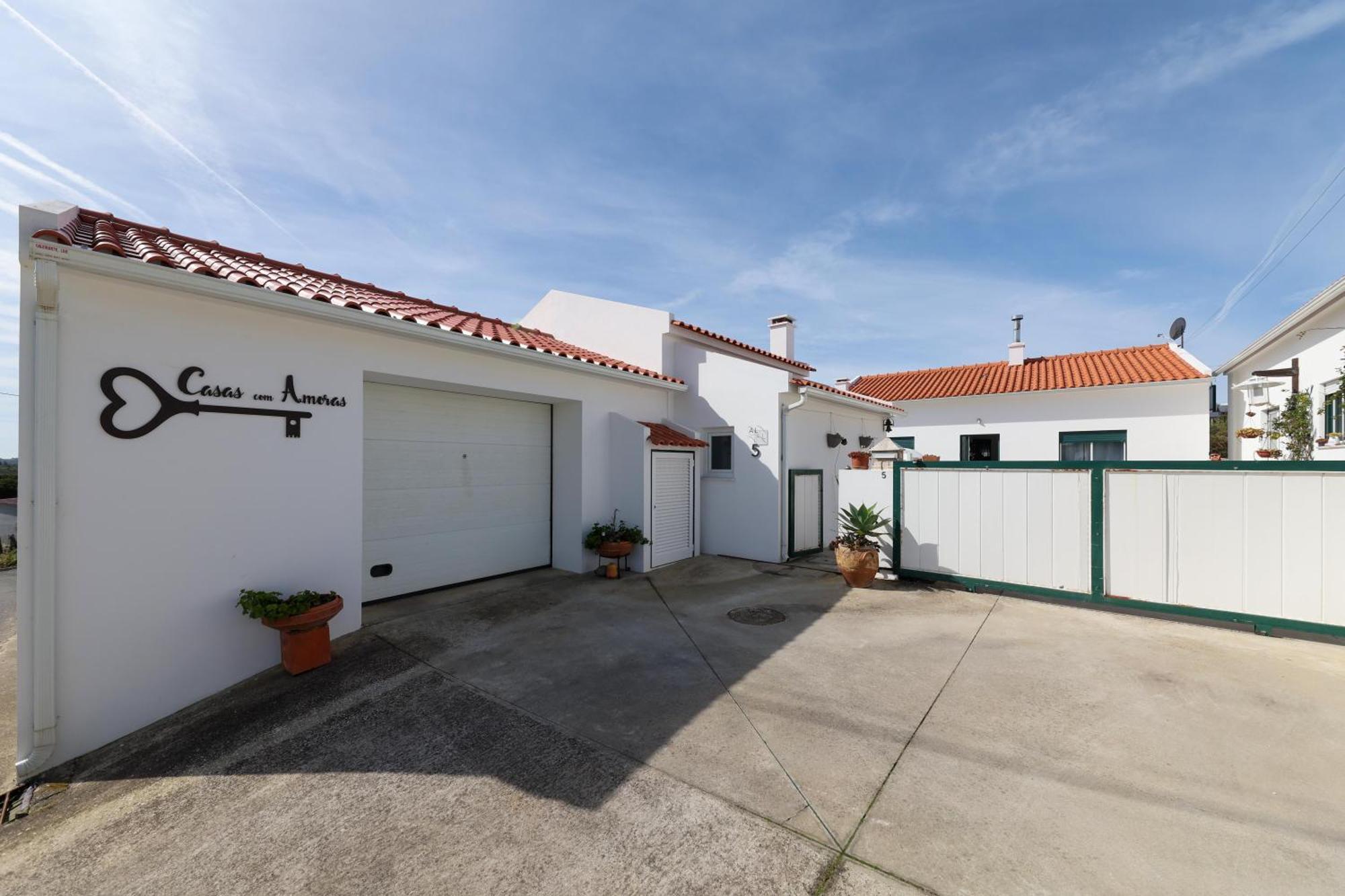 Casas Com Amoras In Serra Da Pescaria Famalicão Extérieur photo